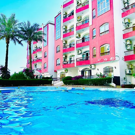 Desert Pearl Apartment